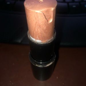 Victoria secret luminous cheek highlighter striking